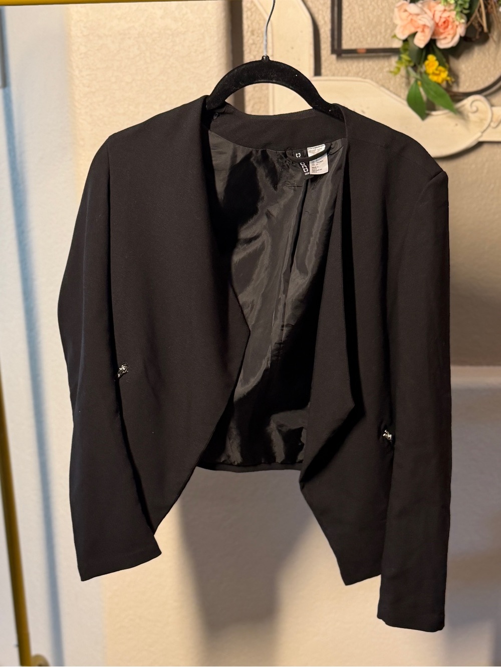 H&M Black Open-Front Cropped Blazer